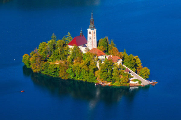 Lacul Bled, biserica adormirii