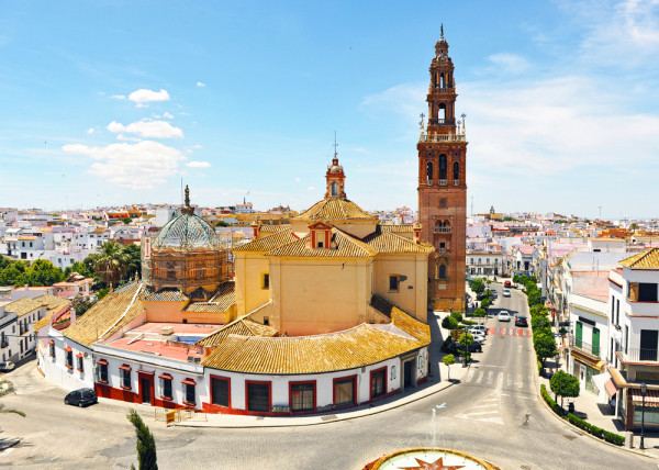 Inainte de ajunge la Sevilla poposim la Carmona, numita si Lucero de Europa (Luceafarul Europei) unul din cele mai vechi orase ale continentului