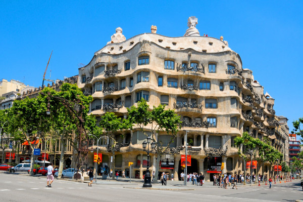 Barcelona Gaudi Casa Mila