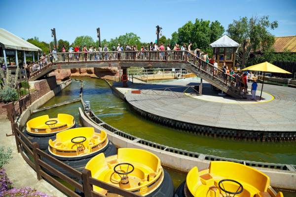 Spania Salou PortAventura atractie Grand Canyon Rapids