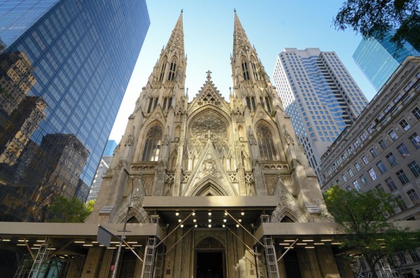 Catedrala Sfantul Patrick, una dintre cele mai mari catedrale catolice cladite in stil neogotic din SUA