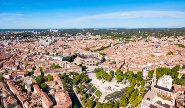 Un ultim popas va fi in Nimes numit „Roma franceza” pentru Arenele romane si Maison Caree