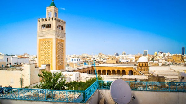 vom incepe incursiunea in aceasta tara deosebita cu o plimbare prin Medina din Tunis