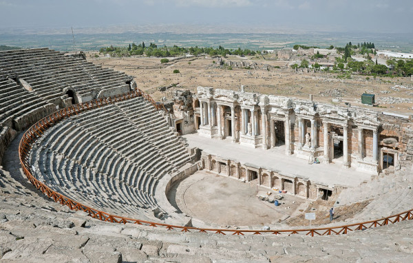 Vom vizita ruinele de la Hierapolis-Orasul Sacru si renumitele formatiuni calcaroase.