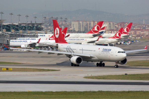 Am ales zborurile Companiei Turkish Airlines, pentru a va oferi cel mai bun raport calitate-pret. Am inclus si 1 zbor local pentru confortul Dumneavoastra.
