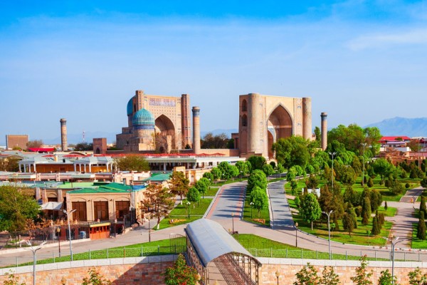 Incepeti ziua cu un tur de oras Samarkand din care nu vor lipsi obiectivele turistice principale
