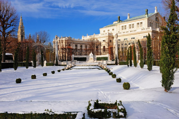 Viena Volksgarten monument Imparateasa Sisi